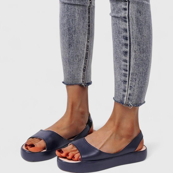 Emrynn™ | Ortopedske sandale