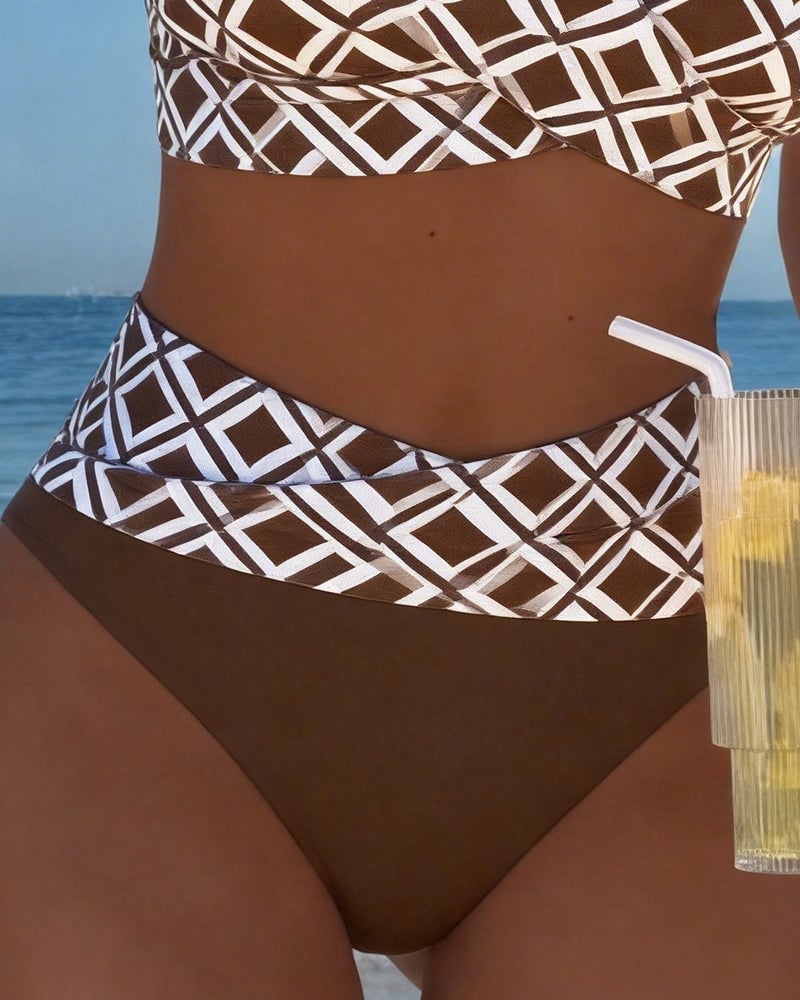 Divdažni Bikini sa Rezom Brusa i Dijamantskim Uzorkom