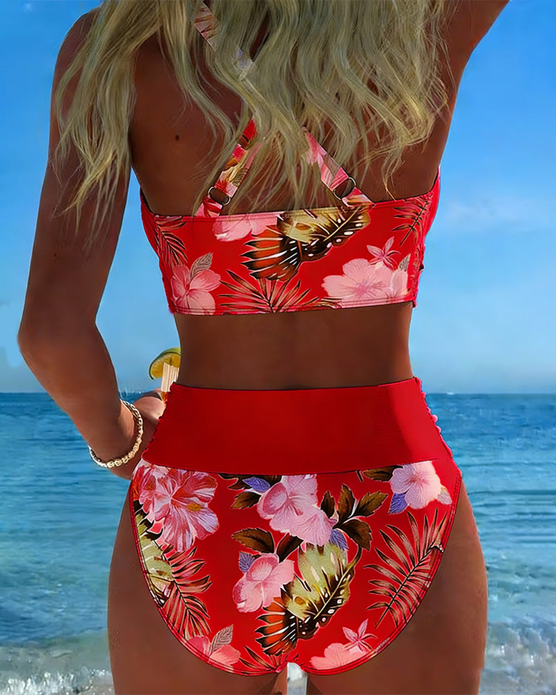 Bikini sa kontrastnim cvetnim uzorkom i rezom