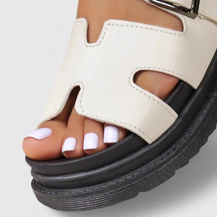 Claire™ | Ortopedske sandale