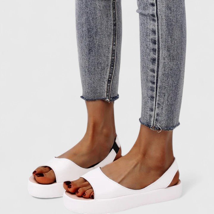 Emrynn™ | Ortopedske sandale